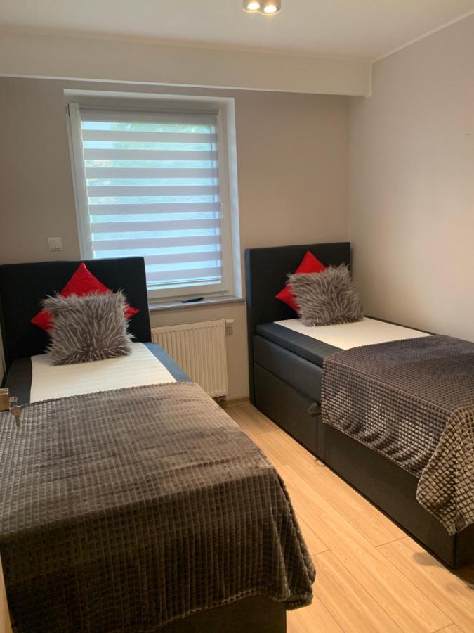 Apartament One Ogrodek I Parking 고르주프비엘코폴스키 외부 사진