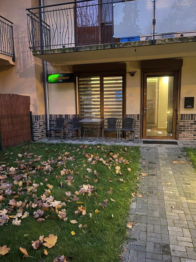 Apartament One Ogrodek I Parking 고르주프비엘코폴스키 외부 사진