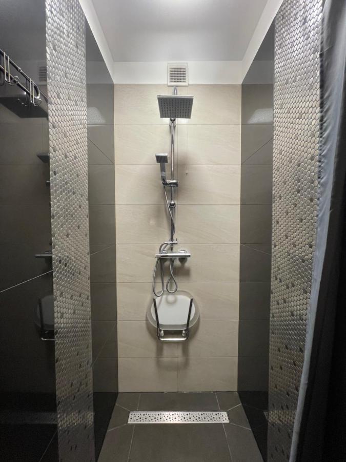 Apartament One Ogrodek I Parking 고르주프비엘코폴스키 외부 사진